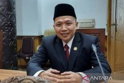 Komisi I  dorong pemkot edukasi bahaya HIV