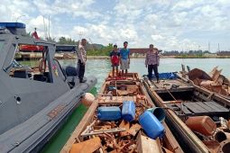Polisi tangkap tujuh perompak di perairan Batam