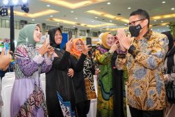 Menparekraf siap pamerkan produk ekonomi kreatif halal saat KTT G20