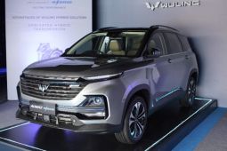 Wuling luncurkan kendaraan Hybrid pertamanya di Indonesia