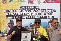 Gubernur Kalsel pecahkan rekor MURI kendarai trail turun ke desa