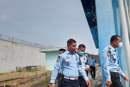 Petugas pengamanan Lapas Narkotika perketat pengamanan jelang tahun baru
