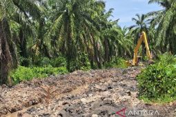 Kades Sugiharjo Deliserdang diduga minta uang kepada warga untuk bikin parit