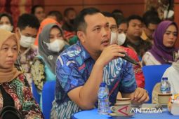 Wali Kota harapkan Disdukcapil raih penghargaan pelayanan prima