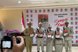Reni Astuti luncurkan buku "Sampai Pagi" di Hari Pahlawan