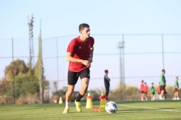 Wolves resmi perpanjang kontrak pemain keturunan Indonesia Justin Hubner