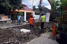 DPRD Medan sesalkan kinerja pemborong biarkan material di badan jalan