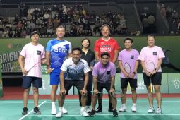 John Terry dan Nesta ramaikan eksibisi bulu tangkis di Senayan