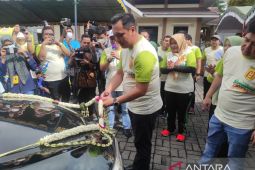 Momen HKN Wali Kota luncurkan mobil layanan Home Care