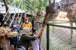 Karnaval salah satu cara bangun karakter anak di Kota Surabaya