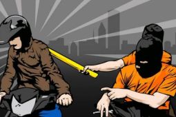 Sadis, pemotor di Kampung Melayu dibegal hingga patah tulang