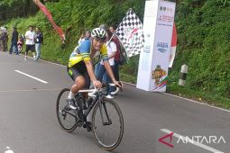 Pebalap sepeda Kabupaten Bekasi sukses raih medali Porprov Jabar