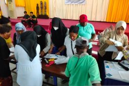 310 pengemudi di Kota Sorong terima bantuan voucher BBM