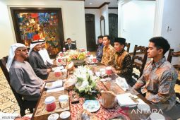 Jokowi dan Mohammed Bin Zayed makan bersama di Surakarta