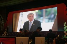 Joko Widodo beri kesempatan Presiden IOC bicara saat jamuan makan siang