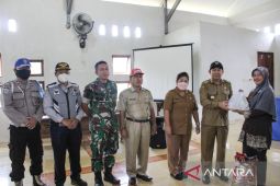 Kabupaten Landak salurkan bantuan sosial tahap V untuk pencegahan inflasi
