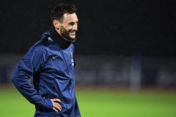 Hugo Lloris pastikan tak pakai ban kapten bewarna pelangi