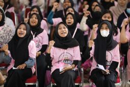 Tekankan pendidikan untuk perempuan dengan latihan TOEFL