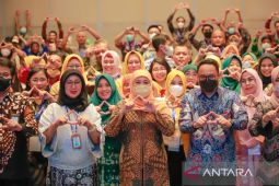 Gubernur Khofifah dorong transformasi digital kearsipan