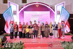 Wagub Jatim: Bangkitkan cinta batik lewat BFF 2022