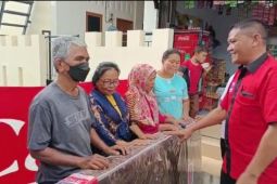 Caisar Springbed bantu 6 pedagang korban kebakaran Jamin Ginting