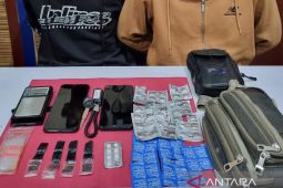 Polres Sukabumi Kota tangkap tiga terduga pengedar narkoba