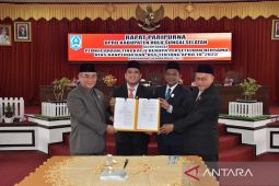Bupati hadiri paripurna Raperda APBD HSS tahun 2023