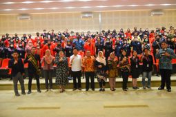 Hadiri seminar nasional FSPLGY, Emil bahas isu seputar pernikahan dini