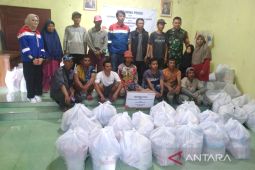 Korban bencana longsor di Garut diberi bantuan pangan dan vitamin