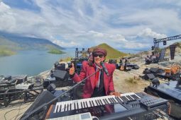 Ipang Lazuardi, Jamrud hingga Viky sianipar meriahkan "Tao Toba Heritage Fest"