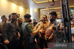 Jokowi: Jaga suasana politik adem jelang pemilu
