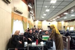 DPRD Banjarmasin gelar donasi peduli gempa Cianjur saat rapat paripurna