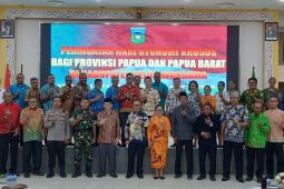 Pemkab dan masyarakat Wondama komitmen dukung Otsus