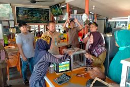Tim gabungan tertibkan kotak amal tanpa izin