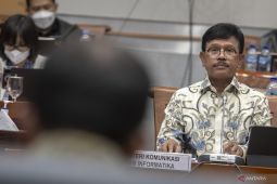 Menkominfo pastikan jaringan dan layanan telekomunikasi andal selama libur Natal dan Tahun Baru