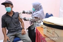 Dinas Kesehatan genjot vaksinasi untuk ribuan lansia di Aceh Barat