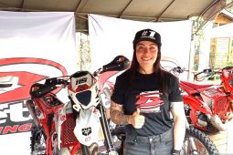 Rider perempuan Australia ramaikan "Uncle Hard Enduro" Kalsel