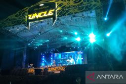 Iwan Fals guncang panggung "Uncle Hard Enduro" Kiram Park Kalsel 2022