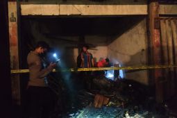 Tiga kios di Pasar Bandung Tulungagung terbakar