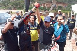 Gubernur Kalsel beri bonus besar untuk Wawan Kadri di Uncle Hard Enduro