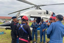 Sisir lokasi pengungsi daerah terisolasi di Cianjur, Polri kerahkan tim drone
