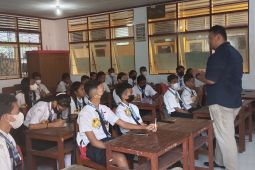 Kemenkeu laksanakan program mengajar di sejumlah sekolah di Ambon, begini penjelasannya