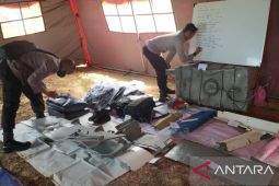 Tim SAR evakuasi 17 serpihan helikopter milik Polri