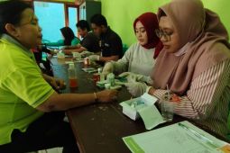 Alumni Universitas Anwar Medika gelar bakti sosial kesehatan