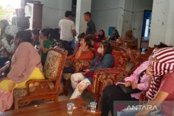 Belasan pekerja di Mukomuko jalani tes HIV/AIDS