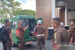 Sekda Maluku Barat Daya jadi tersangka dugaan korupsi anggaran perjalanan dinas, langsung ditahan