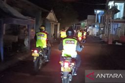 Polres Cianjur perbanyak patroli ke perkampungan dan perumahan warga yang mengungsi