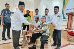 Baznas Ternate salurkan bantuan untuk disabilitas, patut diapresiasi