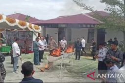 Kejari Ketapang musnahkan barang bukti kejahatan