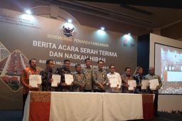 Kementerian PUPR menyerahkan aset barang milik negara ke Pemkot Ambon